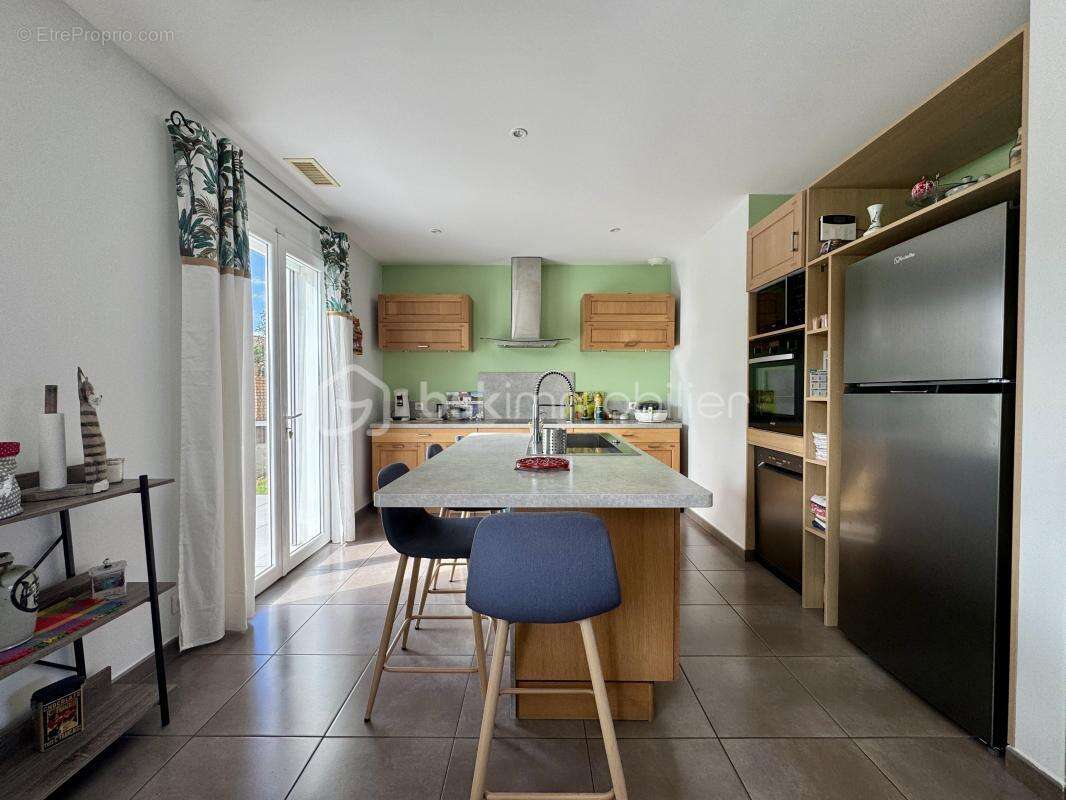 Maison à LABRUGUIERE