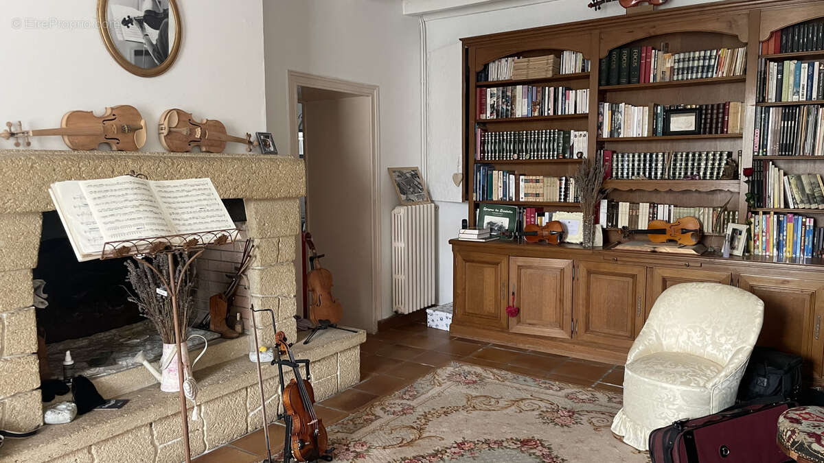 Maison à BEAUVAIS-SUR-MATHA