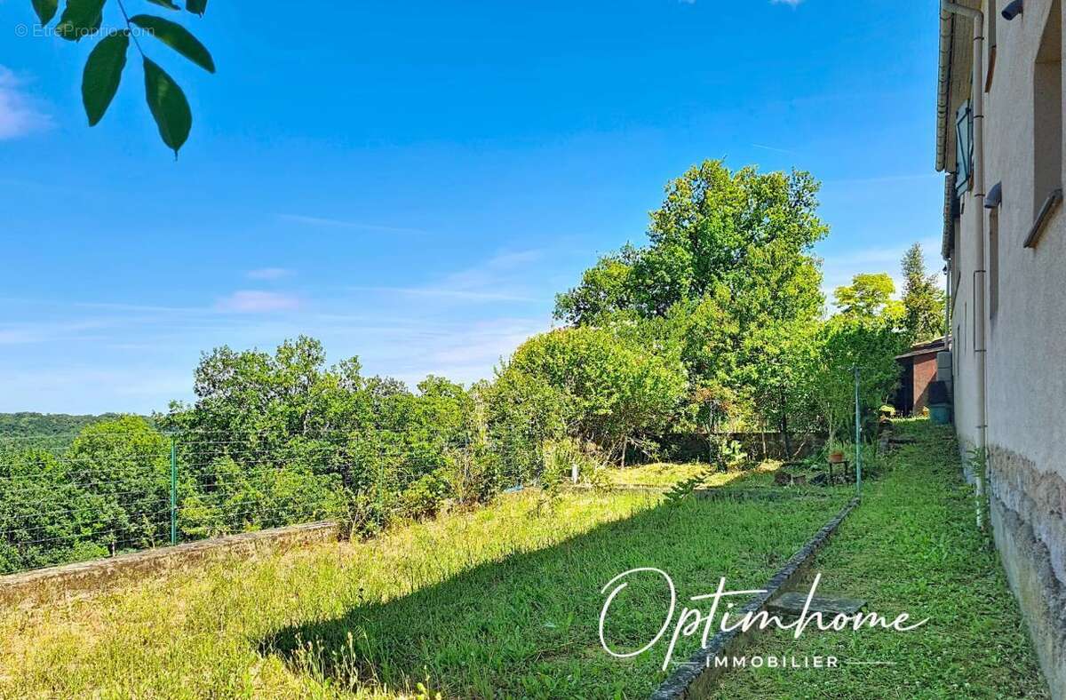 Maison de 223 m² avec vue dominante - photo 19