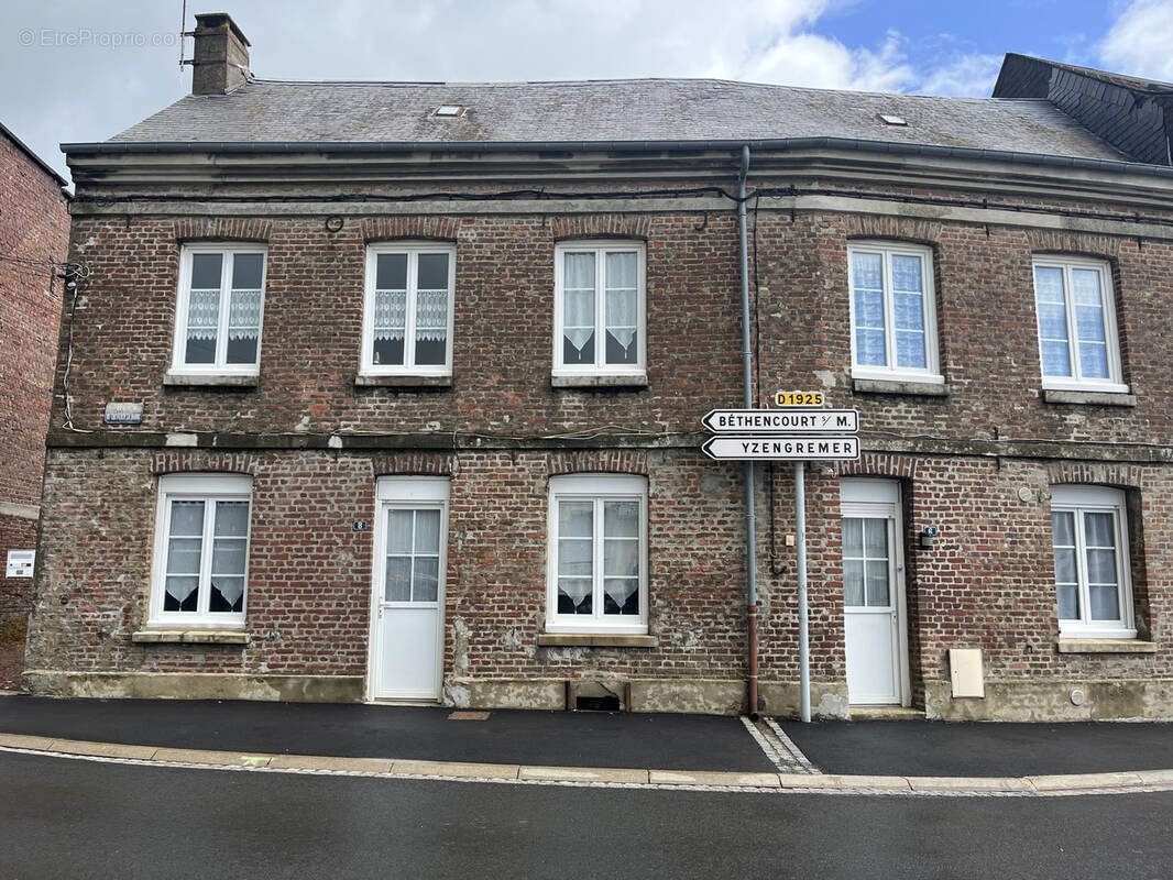 Maison à WOINCOURT