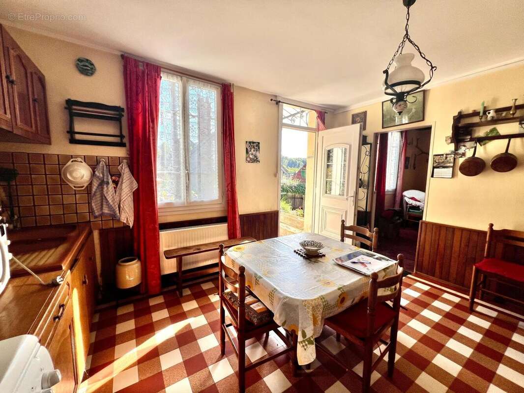 Photo 5 - Maison à VILLERS-COTTERETS