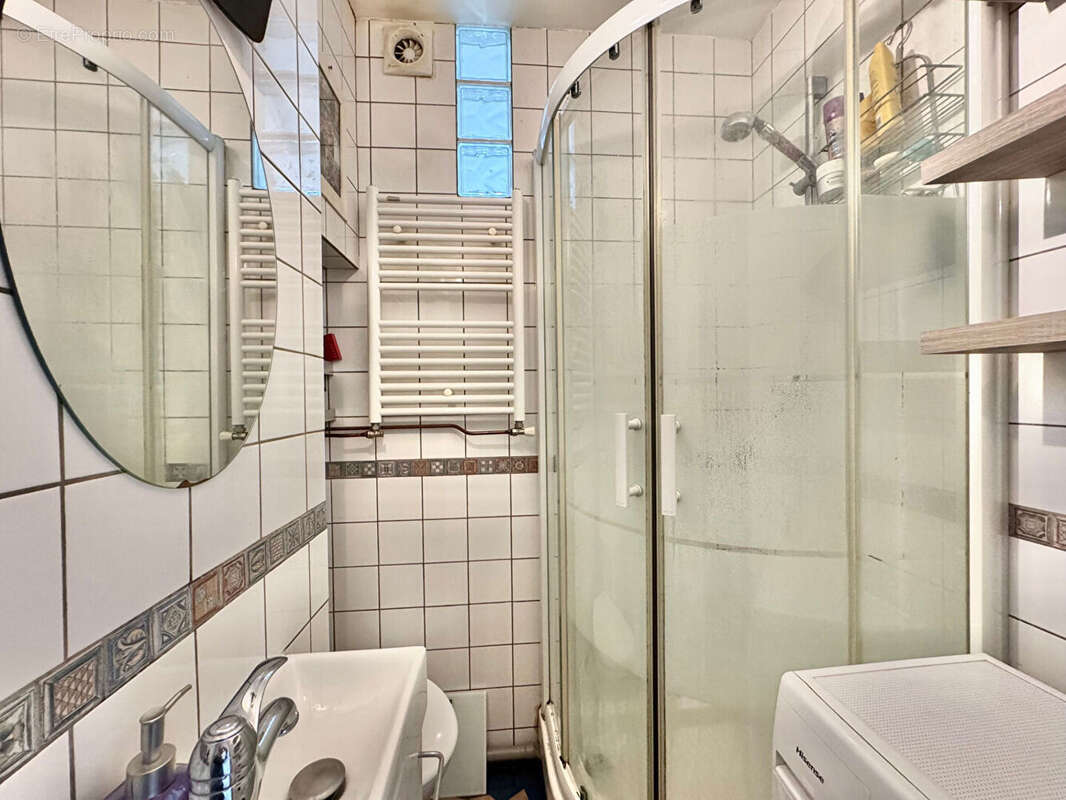 Appartement à PARIS-20E