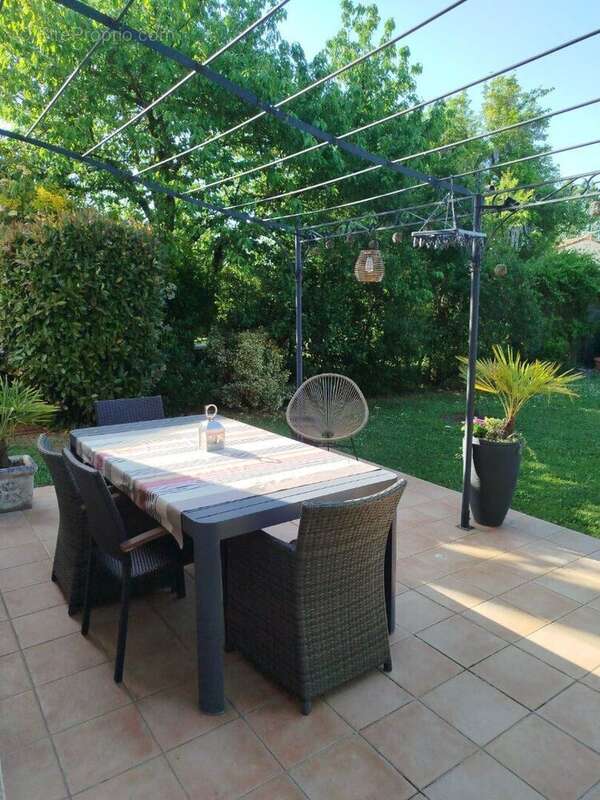 Maison 84 m² à La Salvetat-Saint-Gilles  - photo 9