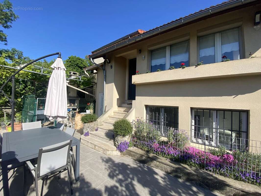 Maison à NOISY-LE-GRAND