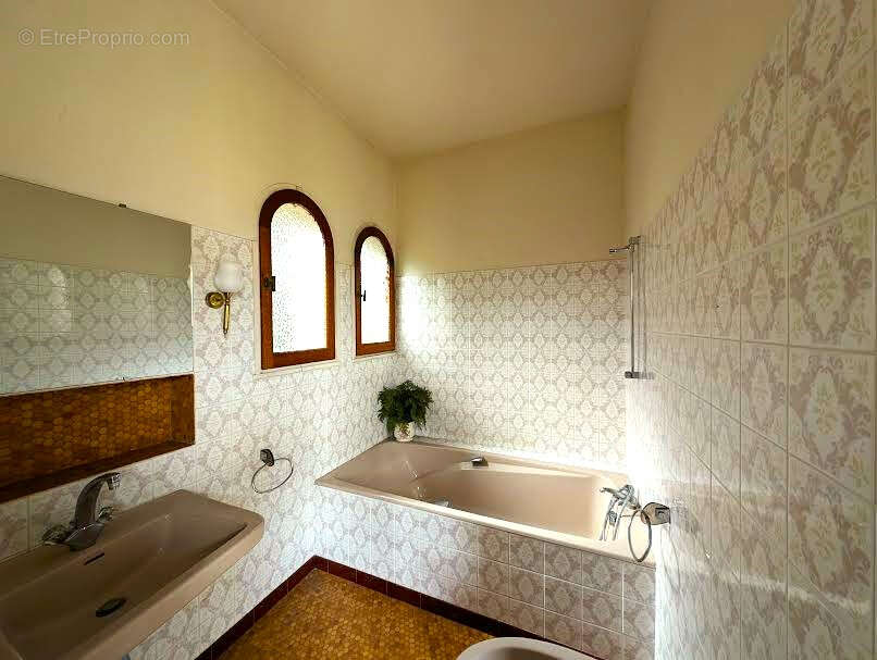 Maison à SAINT-DENIS-DE-PILE