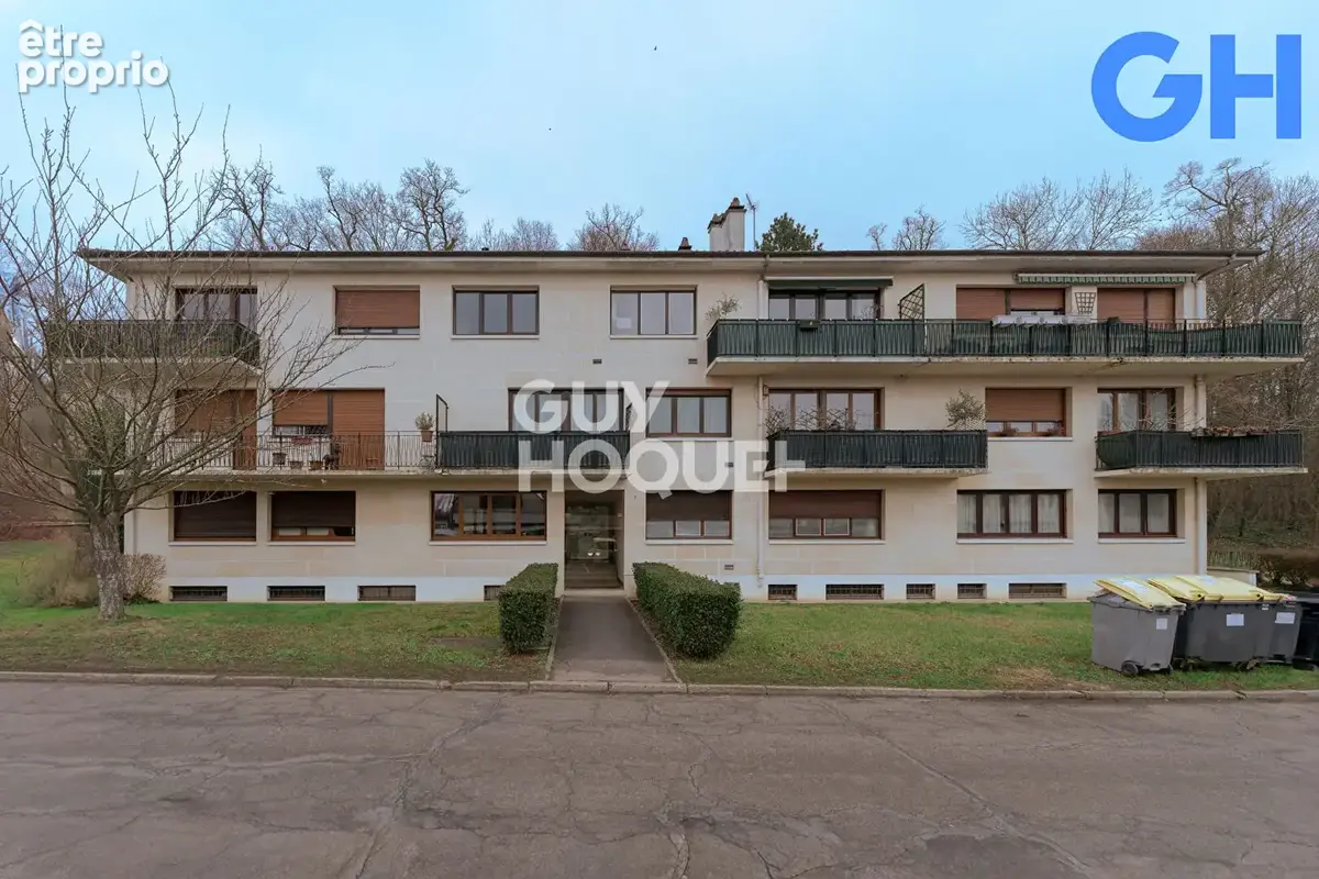 Appartement à ETIOLLES