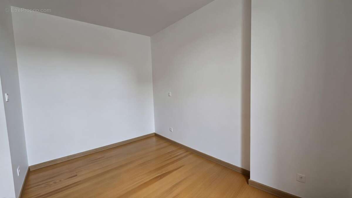 Maison rénovée – 3 chambres – Terrain clos –  AUBIGNE RACAN (72) - photo 11