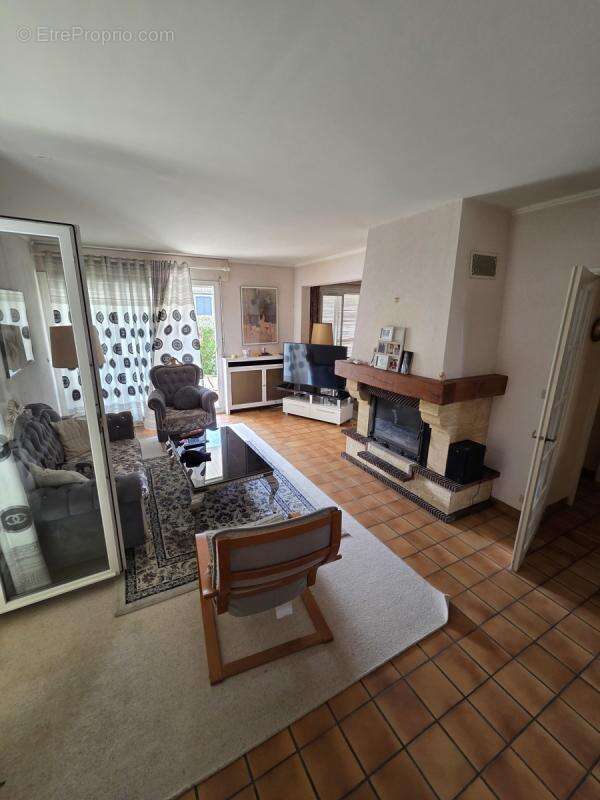 Agréable maison coeur village avec de beaux volumes - photo 9