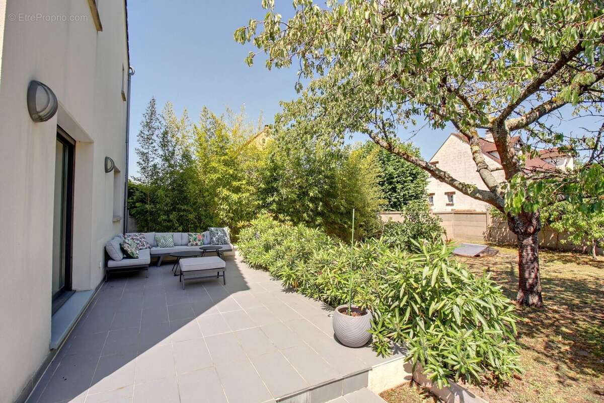 Maison à CONFLANS-SAINTE-HONORINE