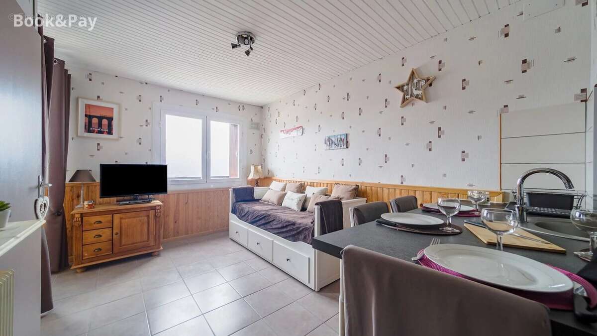 Appartement à LES ANGLES