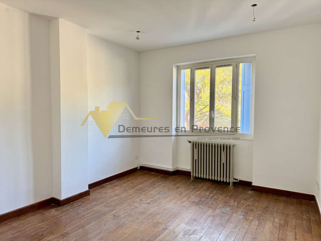 VAISON-LA-ROMAINE   Immeuble Idéal investisseur. - photo 7