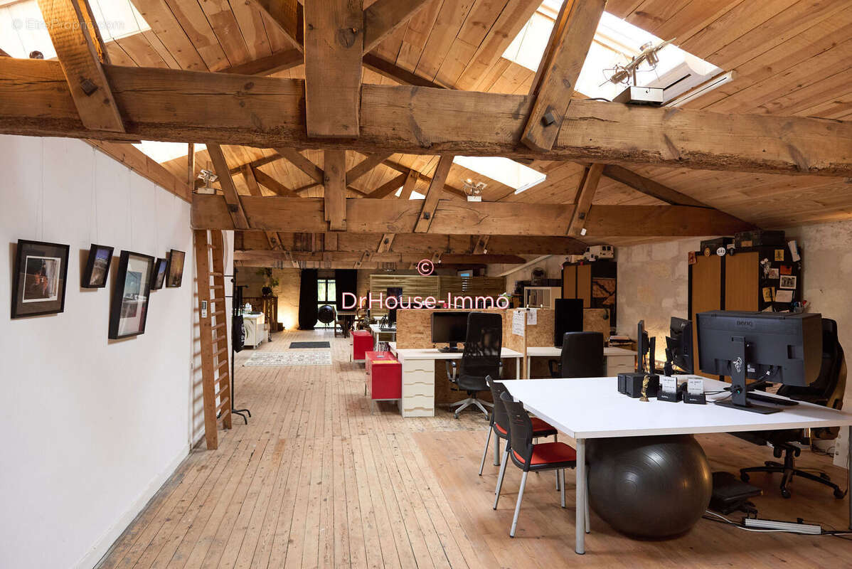 Commerce 380 m² à Begles  - photo 4