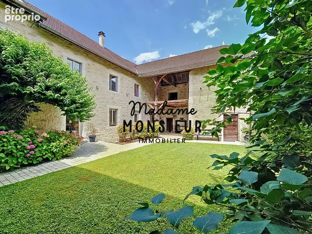 Maison à SAINT-CHEF