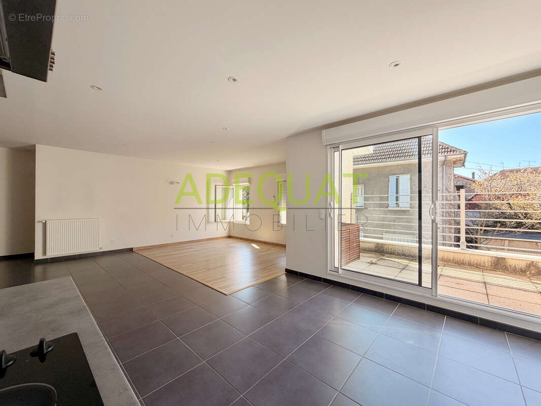 Appartement à BOURGOIN-JALLIEU