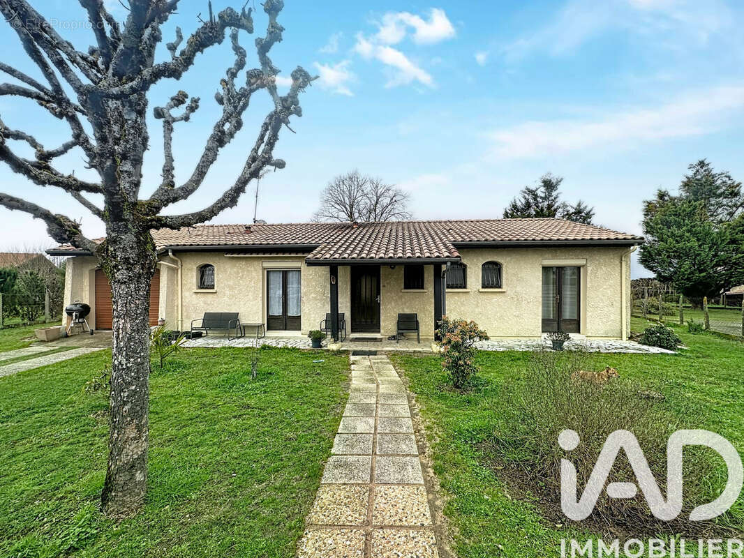 Photo 2 - Maison à SARBAZAN