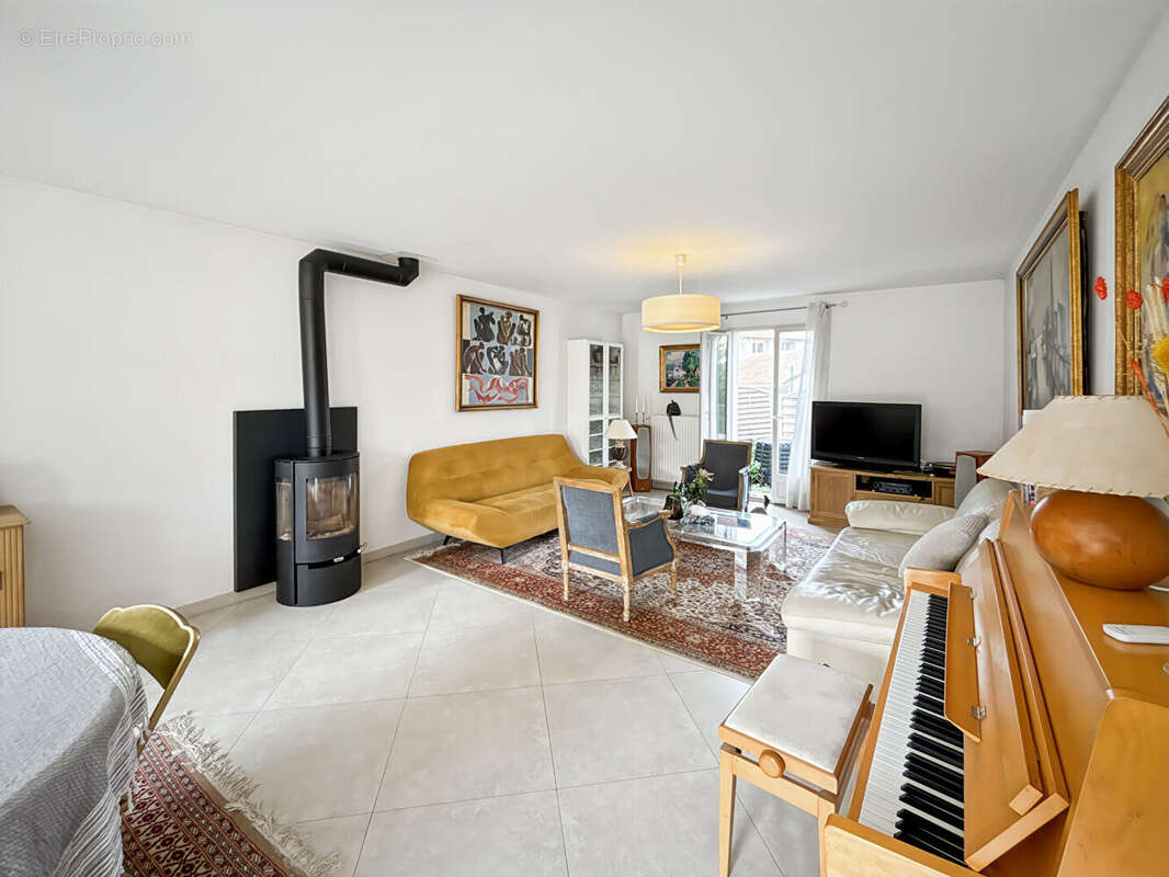 Maison à MANTES-LA-JOLIE