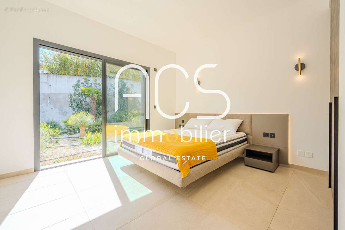 Vente Villa-Loft 5 pièces Gassin - 5 min St Tropez et plages à pied - photo 13