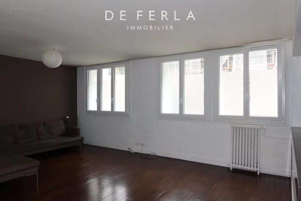 Appartement à PARIS-15E