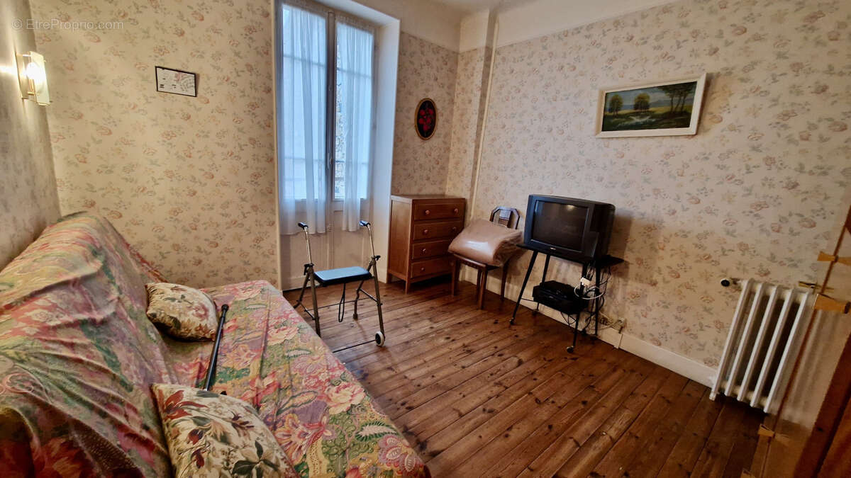 Maison à PAULHAGUET