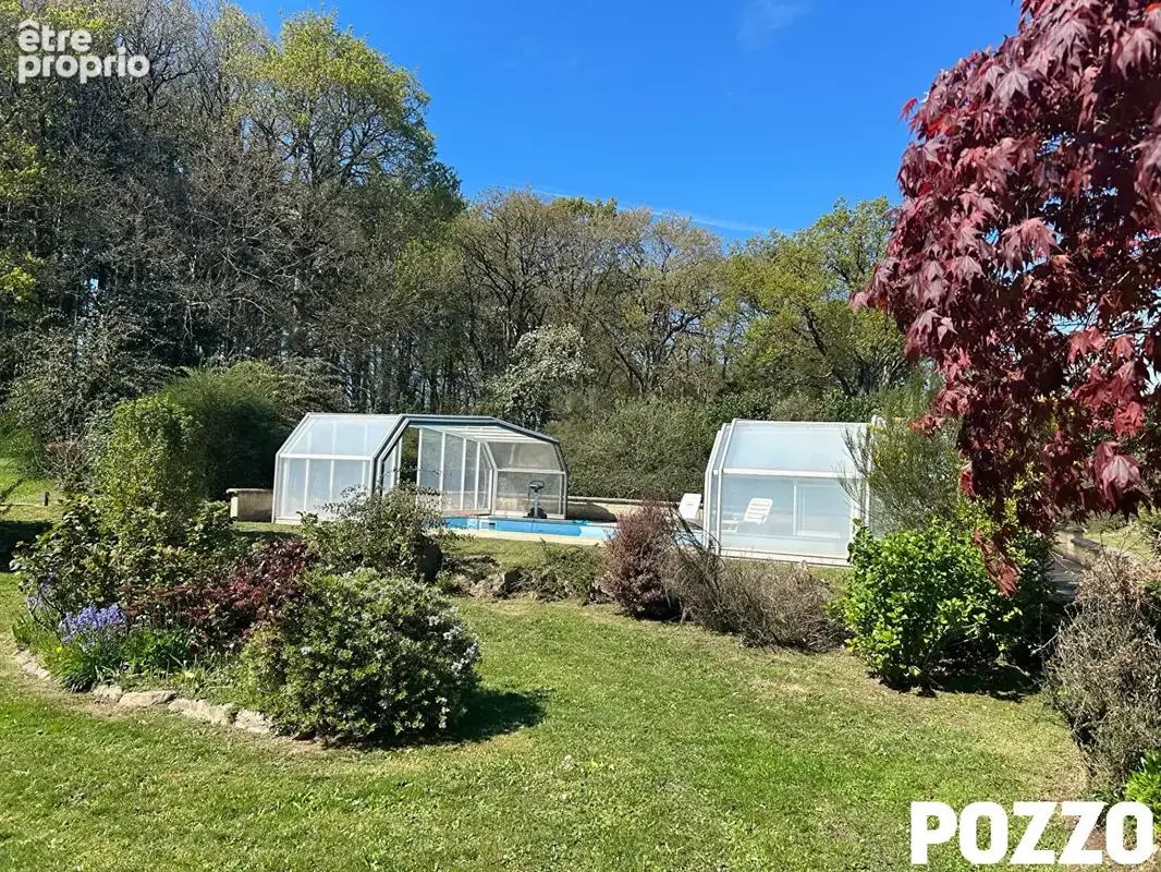 JULLOUVILLE  à 4 mn des plages maison de 155 m² avec piscine couverte et dépendance - photo 2