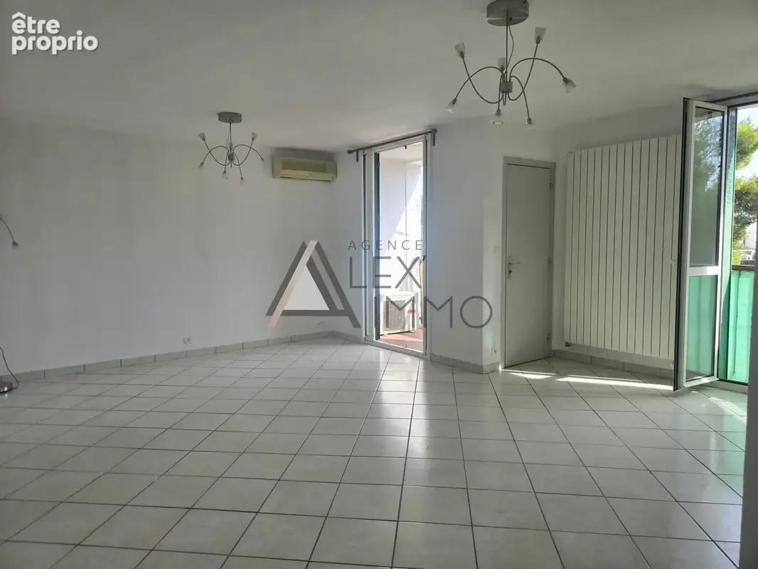 Appartement 3/4 pièces - 65,37 m2 - Marseille 12ème - 180.000 € - photo 2