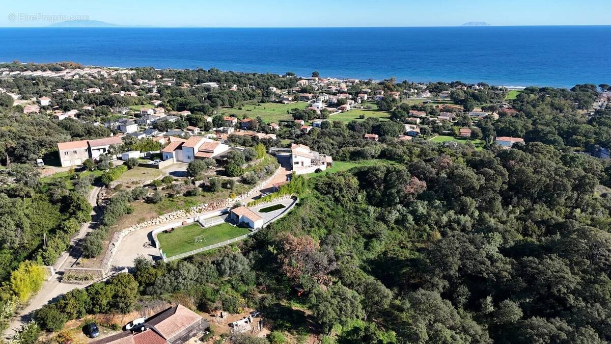 Maison à SANTA-LUCIA-DI-MORIANI