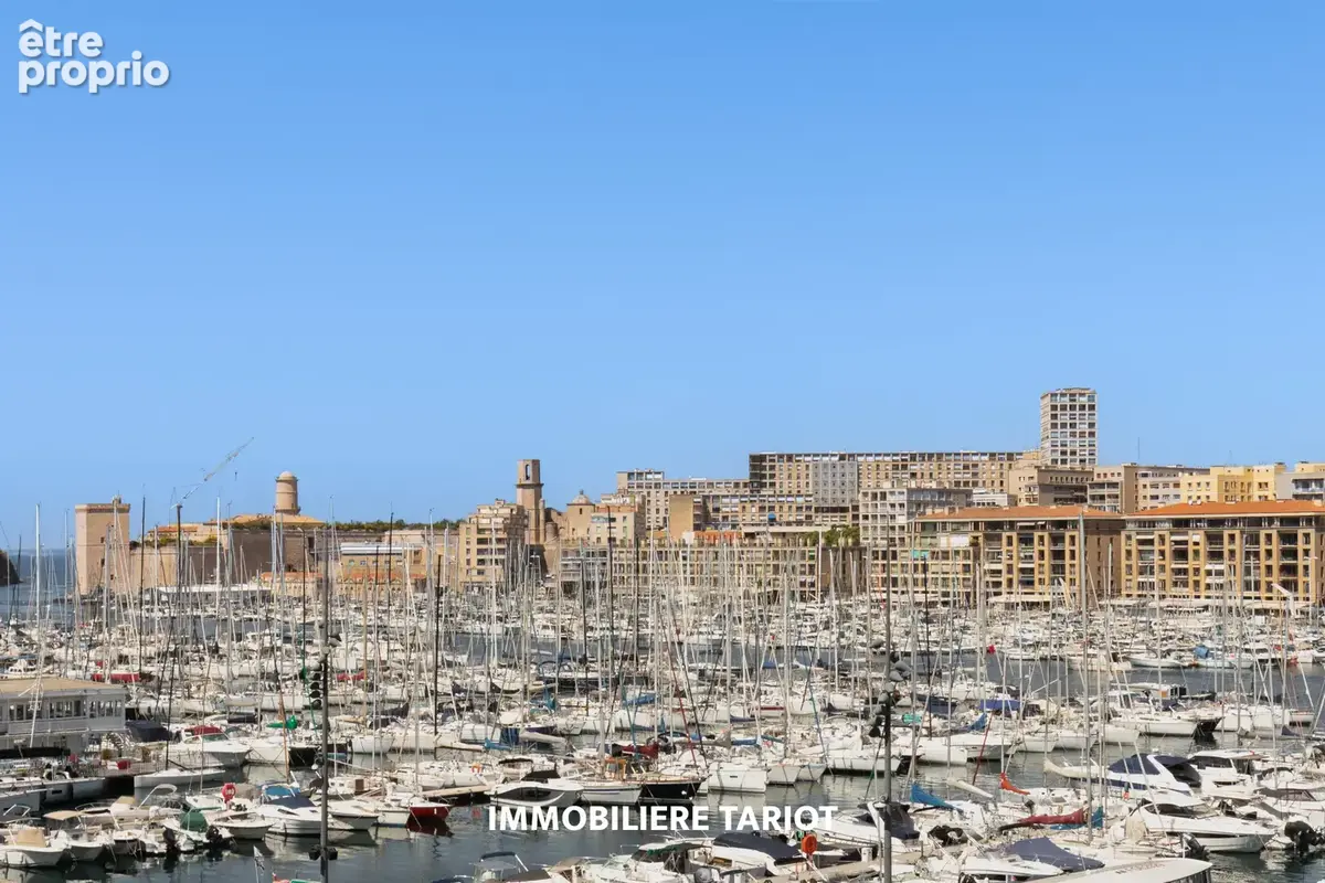 Appartement à MARSEILLE-1E