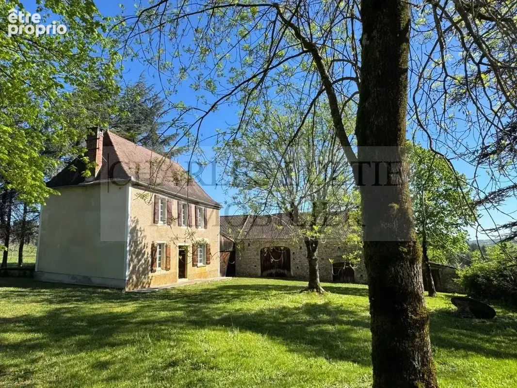 Authentique corps de ferme en pierre sur 4.8 ha de terrain, près de Cazals au cœur de la Bouriane. - photo 12