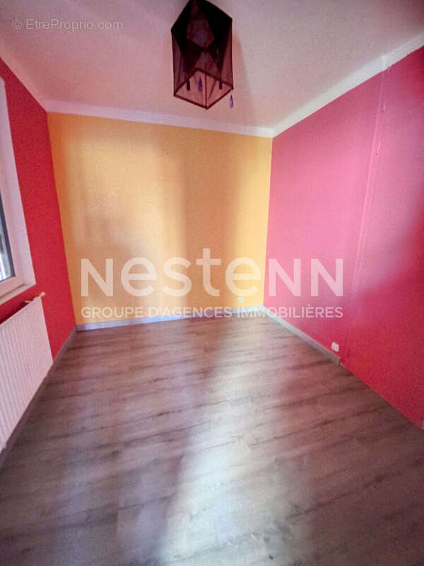 Appartement à LA FERE