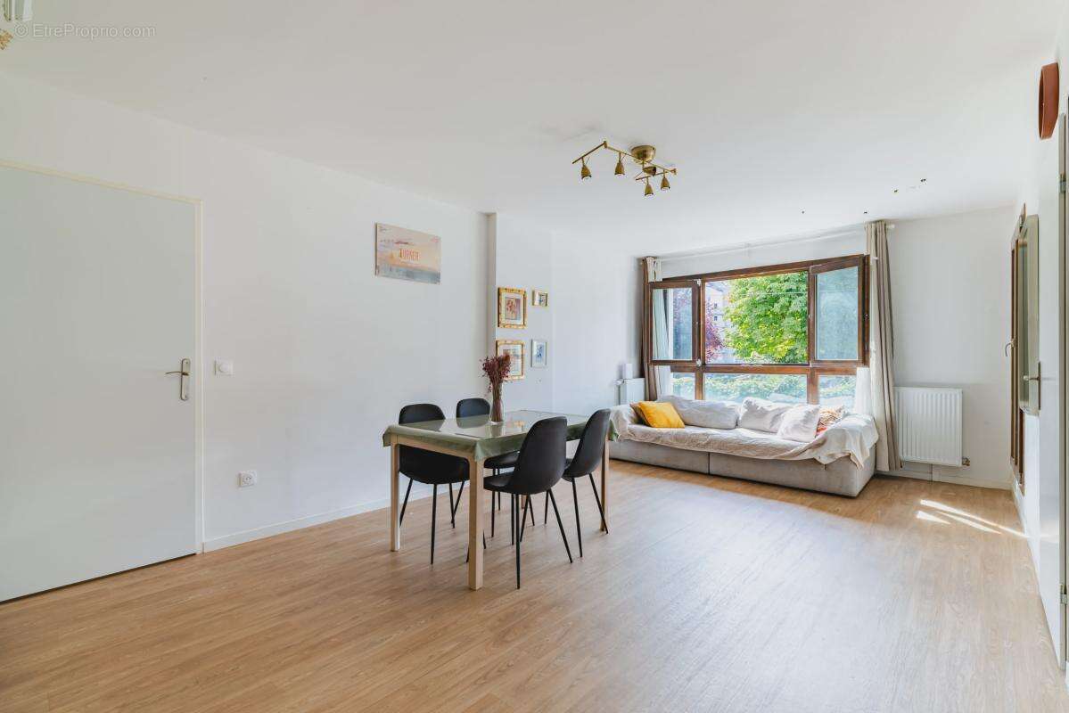 Appartement à SAINT-DENIS