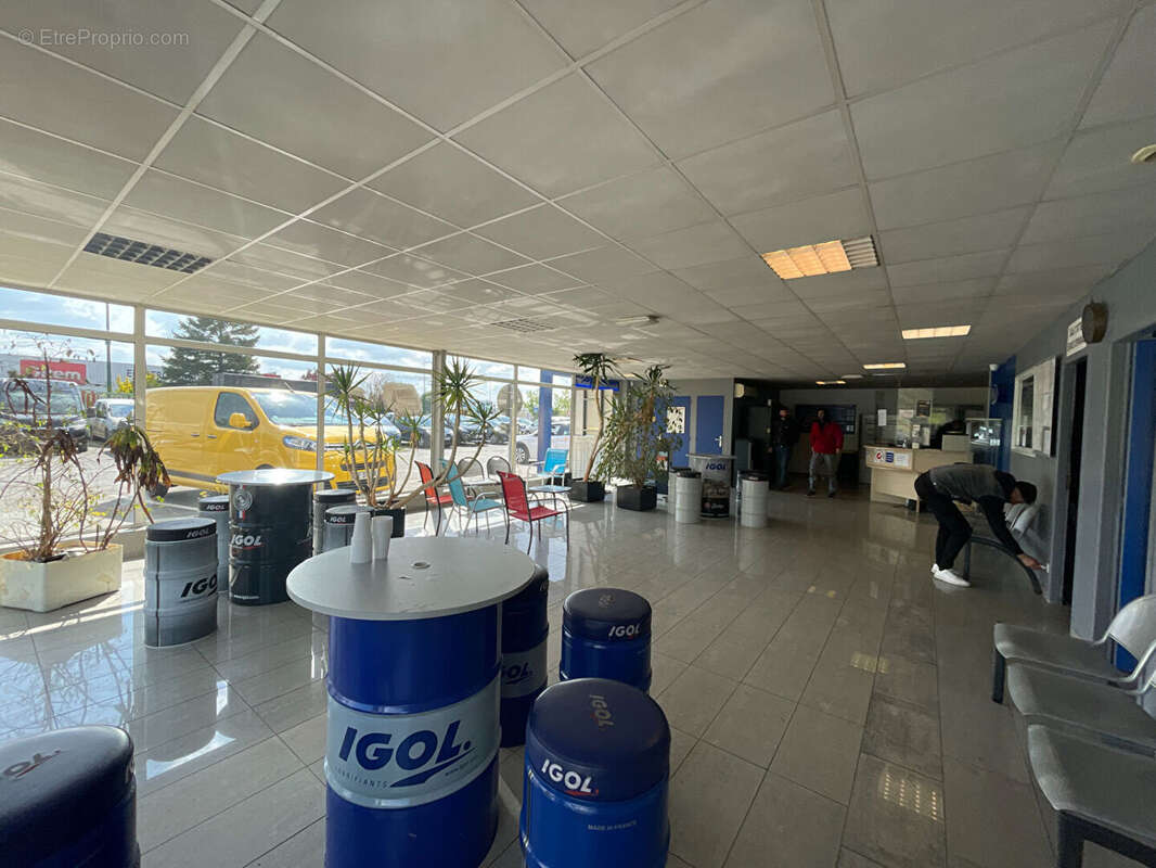 Local commercial 650m² à toury - photo 6