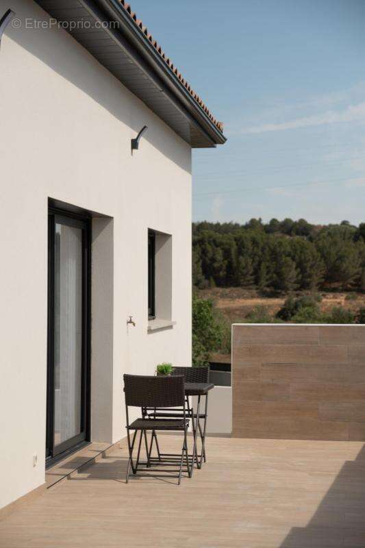 Villa 110 M2, 3 chambres, terrain 378 M2, piscine - photo 3