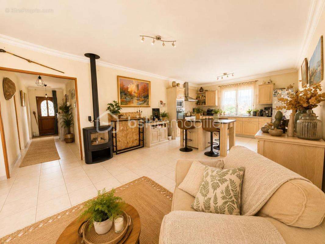RARE !!!Aux portes de Montpellier et du bassin de Thau, propriété avec maison de 233m2 au coeur de 5000m2 constructible - photo 22