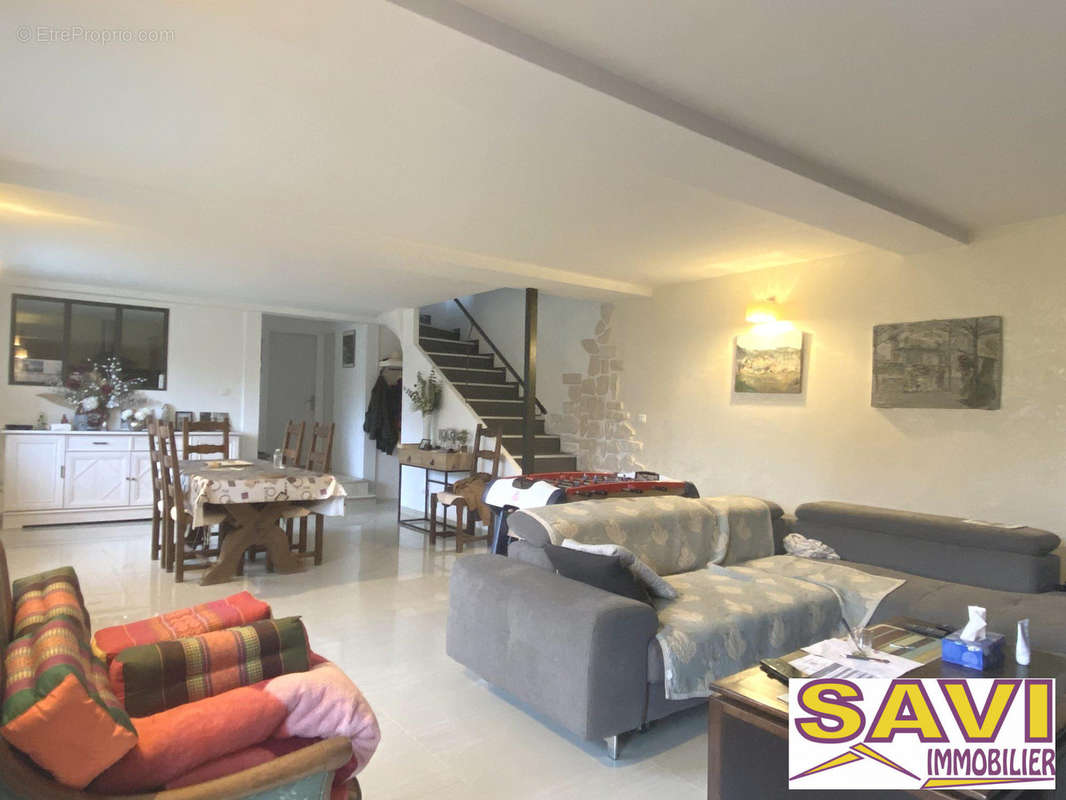 Séjour - Maison à PERS-EN-GATINAIS