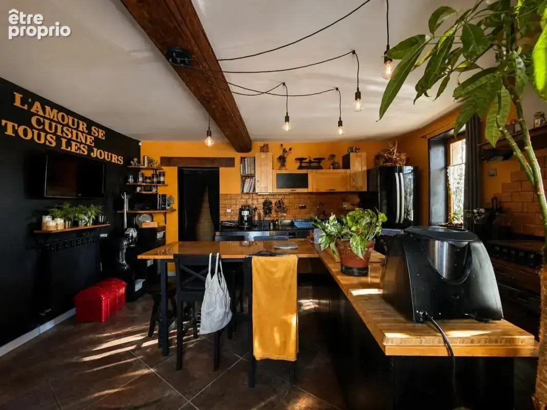 Maison de 4 pièces de 118 m² à Saint-Paul-en-Jarez - photo 3