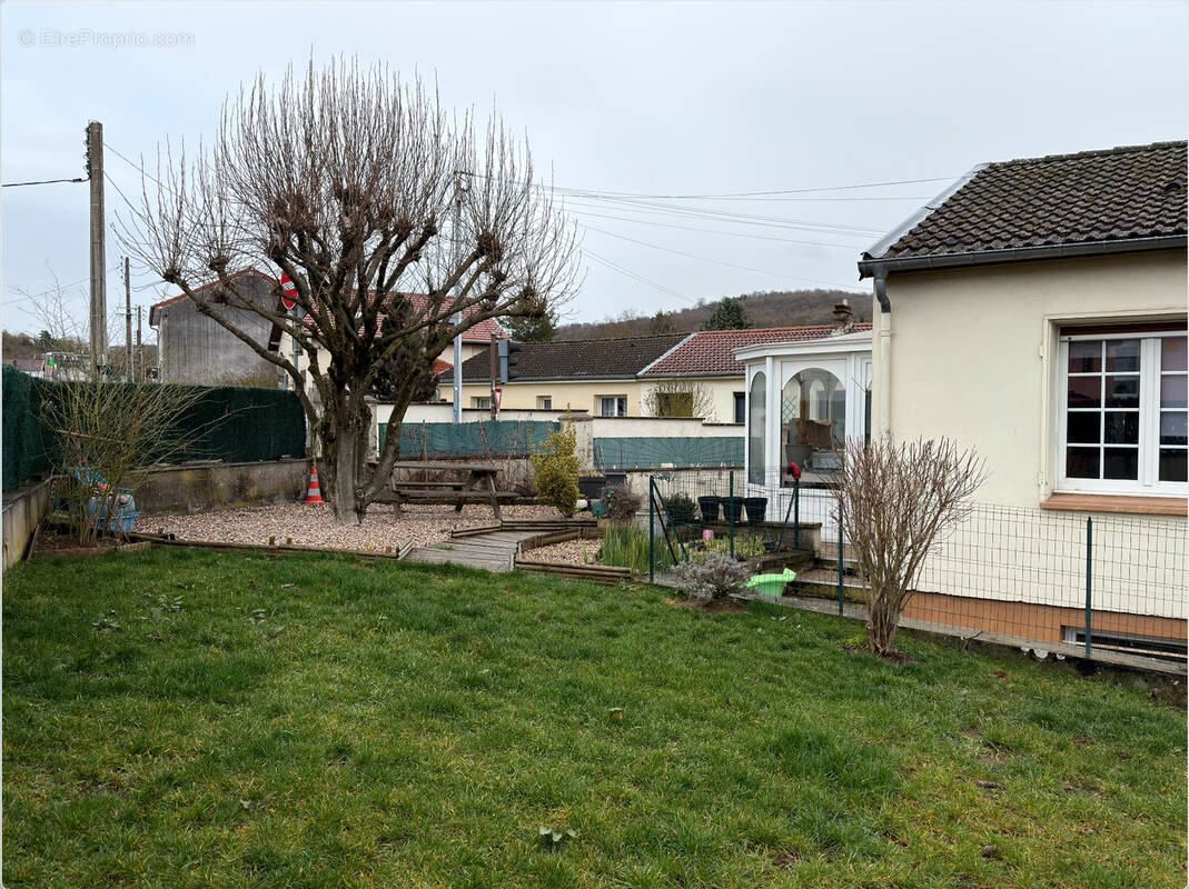 Maison à NEUVES-MAISONS