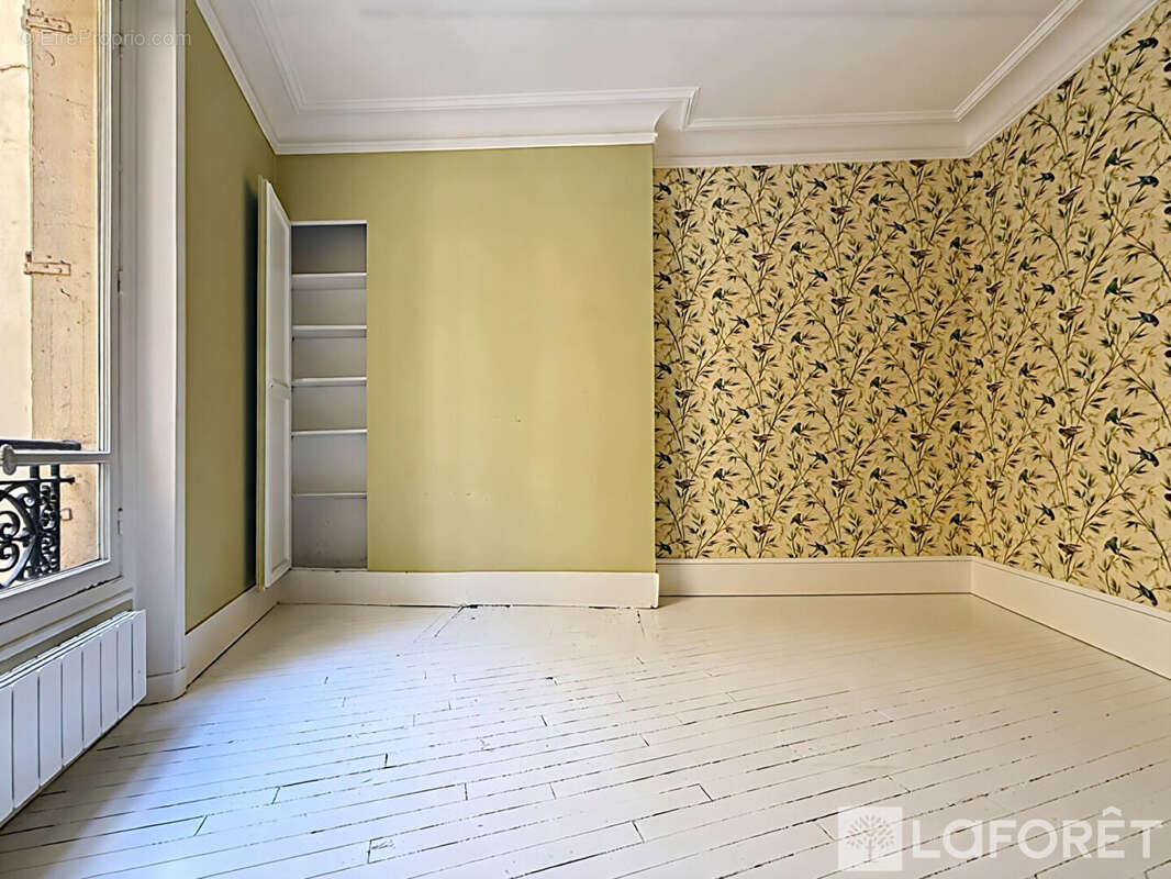 Appartement à PARIS-2E