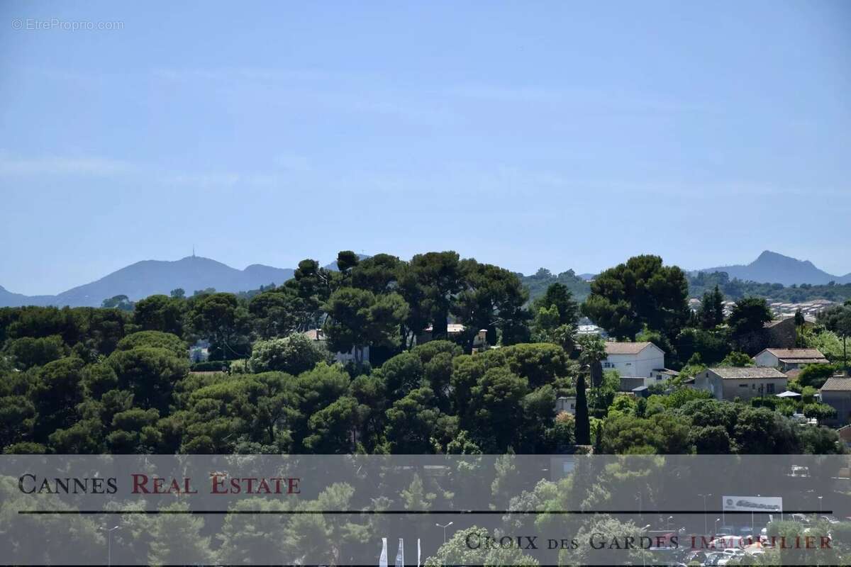 Appartement à LE CANNET
