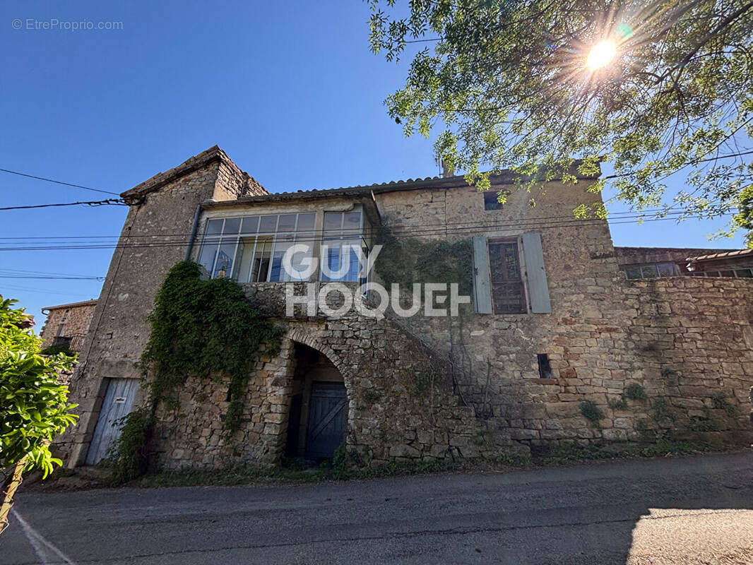 Maison à LABLACHERE