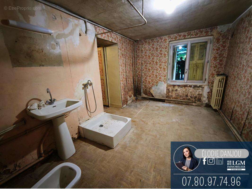 Maison à SARGE-SUR-BRAYE