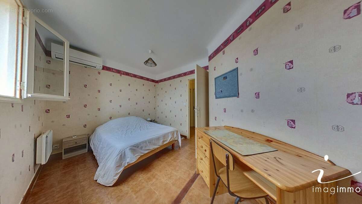 Maison à SAINT-JEAN-DE-VEDAS