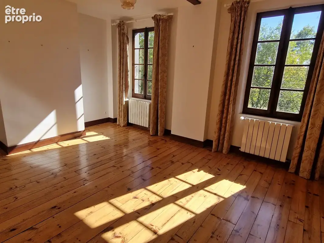 Maison de hameau avec garage et terrain - photo 8