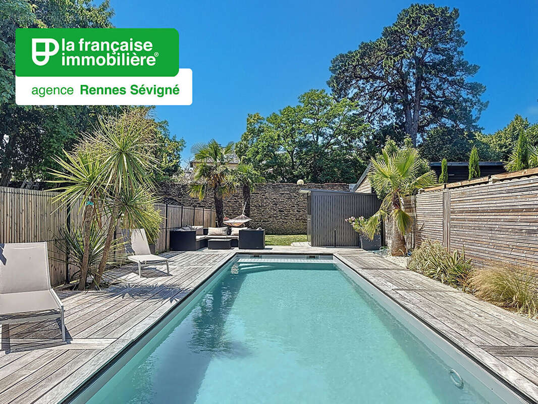 ANTRAIN - FAC DE DROIT - Maison avec 5 chambres, jardin, piscine, garage. - photo 7