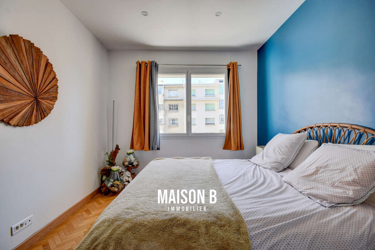 Appartement à MARSEILLE-8E