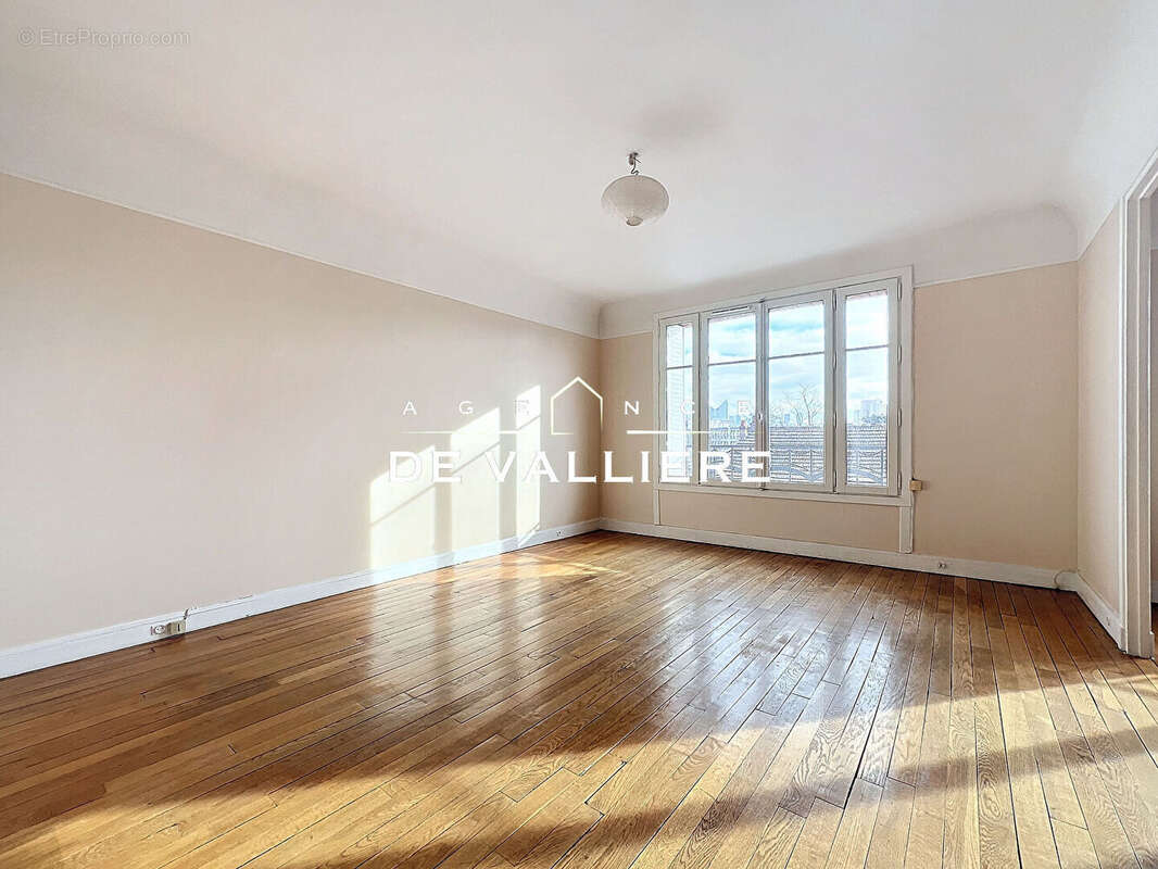 Appartement à NANTERRE