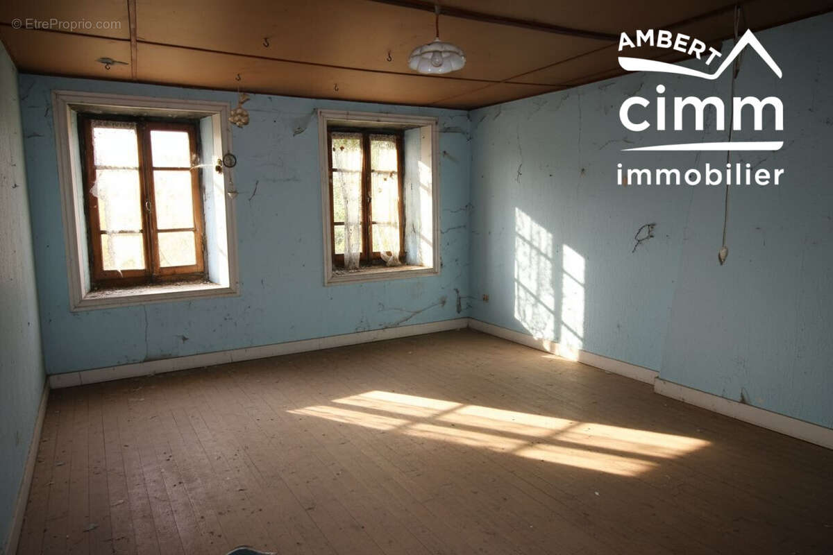 Maison à THIOLIERES