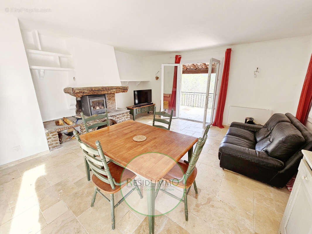 Maison à ROQUESTERON