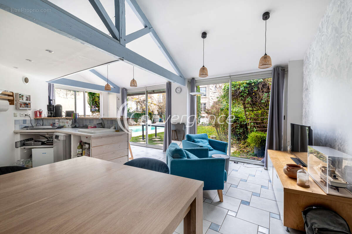 Maison de ville avec jardin, piscine, dépendance et garage - LIMOGES - photo 15
