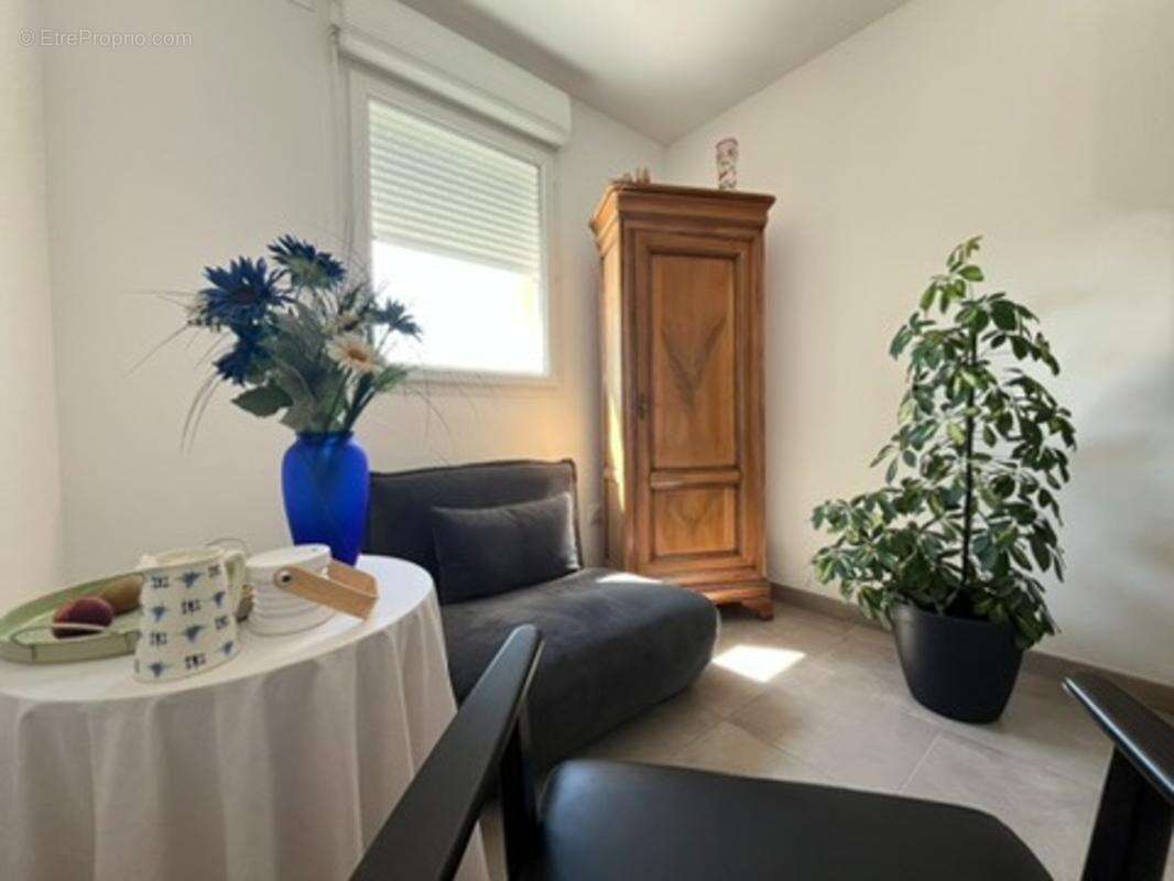 T4 chateau gombert 85m2 + 2 parkings en sous sol + terrasse 41m2 - photo 6