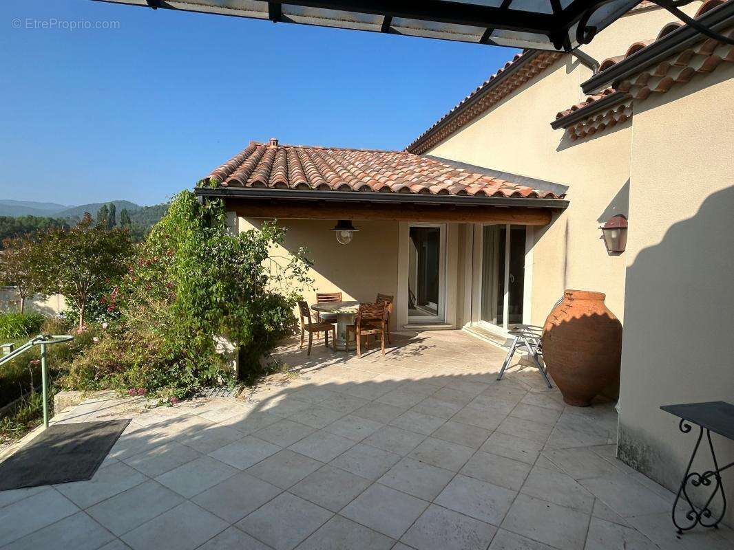 Maison à VAISON-LA-ROMAINE